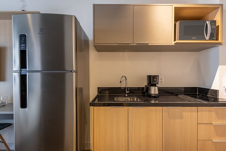 Charmoso studio C/varanda na Pompéia