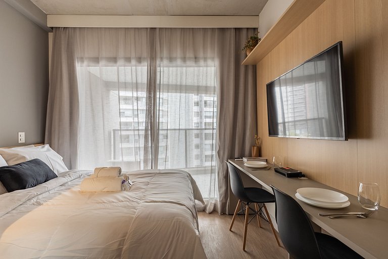 Charmoso studio C/varanda na Pompéia