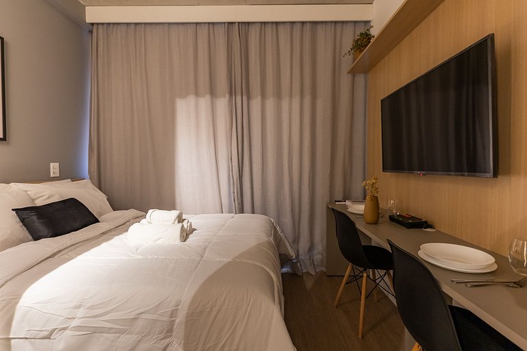 Charmoso studio C/varanda na Pompéia