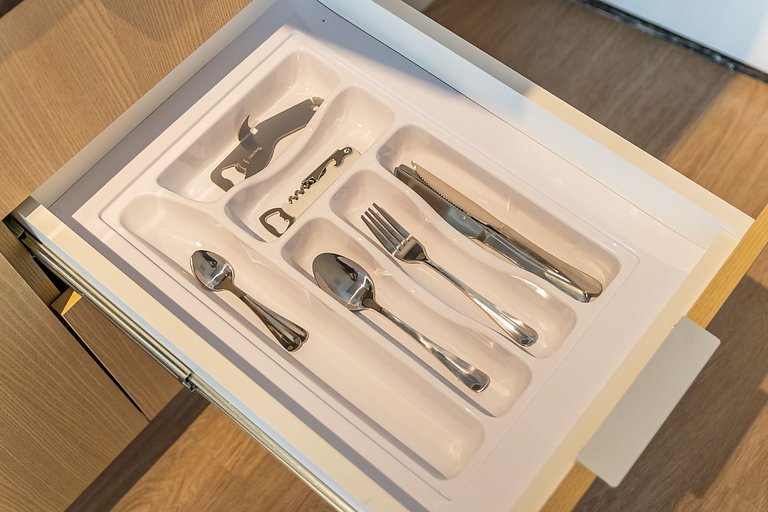 Charmoso studio C/varanda na Pompéia