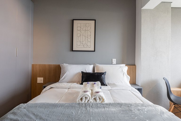 Charmoso studio C/varanda na Pompéia