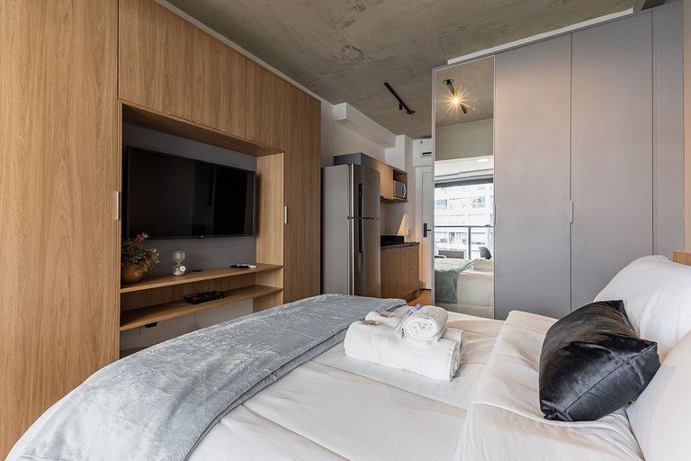 Charmoso studio C/varanda na Pompéia