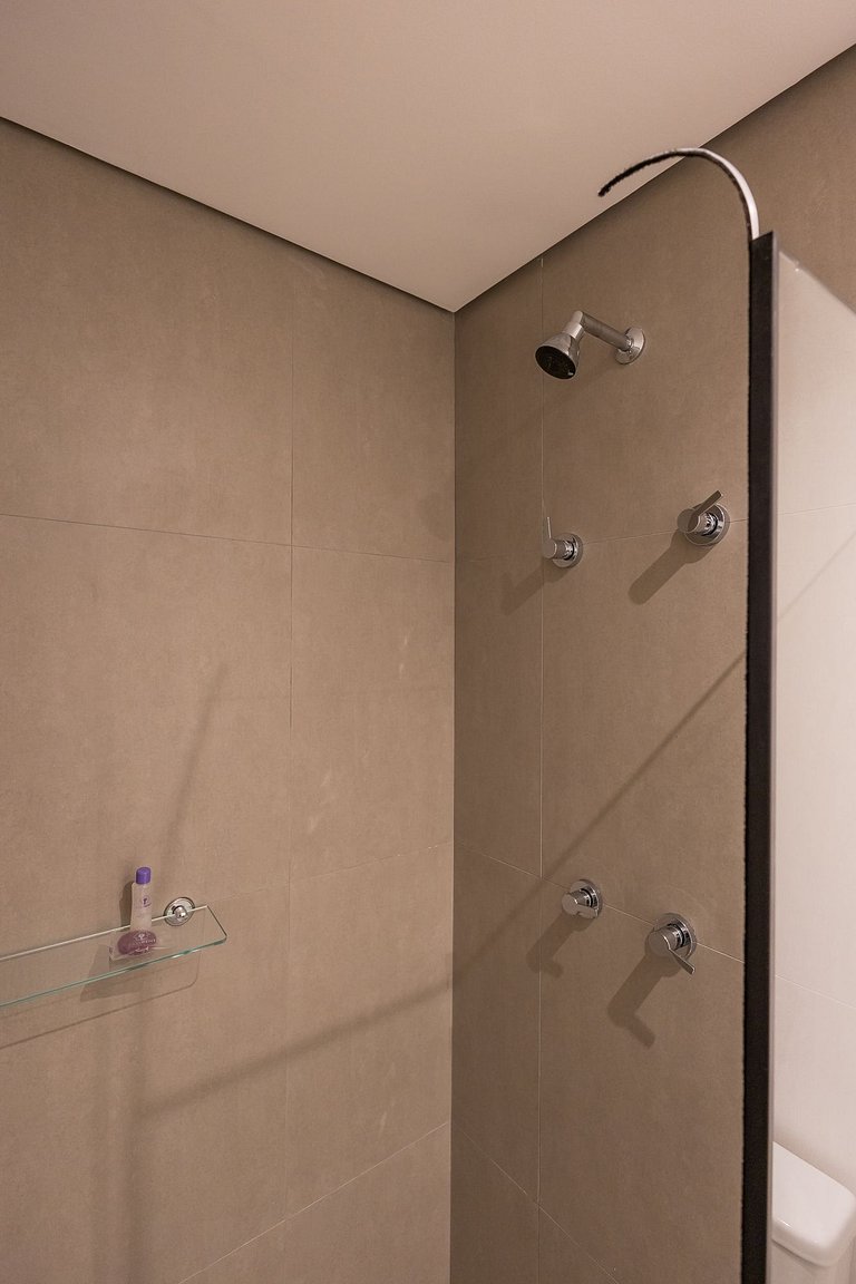 Charmoso studio C/varanda na Pompéia