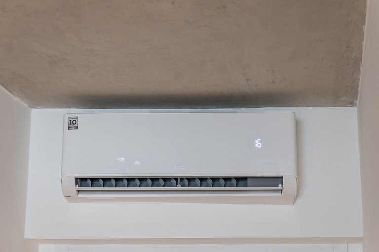 Charmoso studio C/varanda na Pompéia