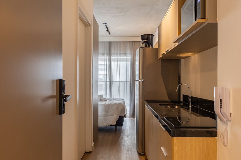 Charmoso studio C/varanda na Pompéia