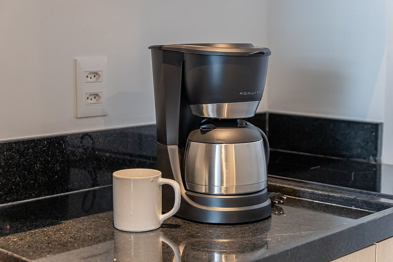 Charmoso studio C/varanda na Pompéia