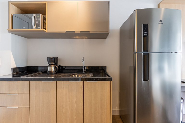 Charmoso studio C/varanda na Pompéia