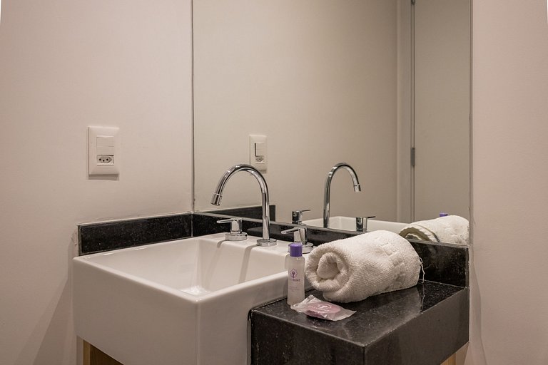 Charmoso studio C/varanda na Pompéia