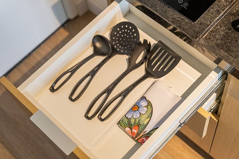 Charmoso studio C/varanda na Pompéia