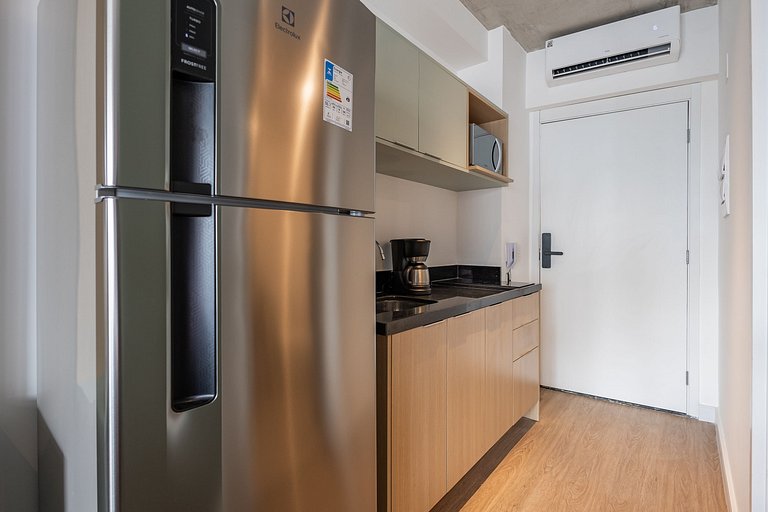 Charmoso studio C/varanda na Pompéia