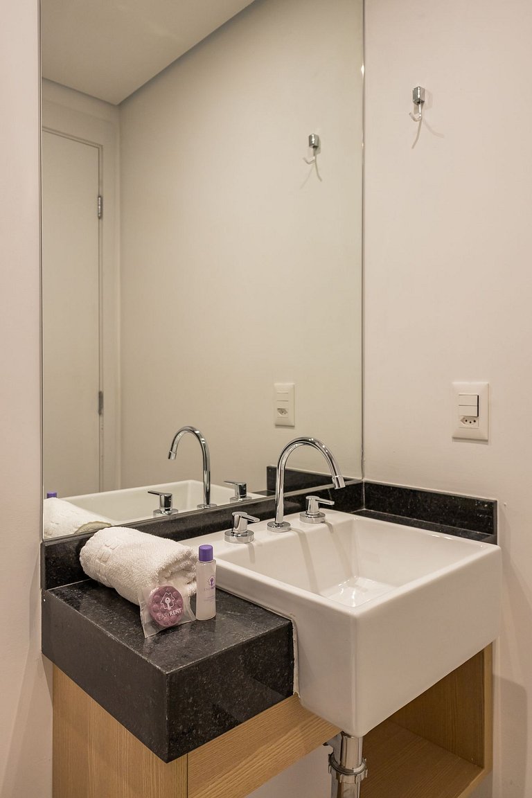 Charmoso studio C/varanda na Pompéia