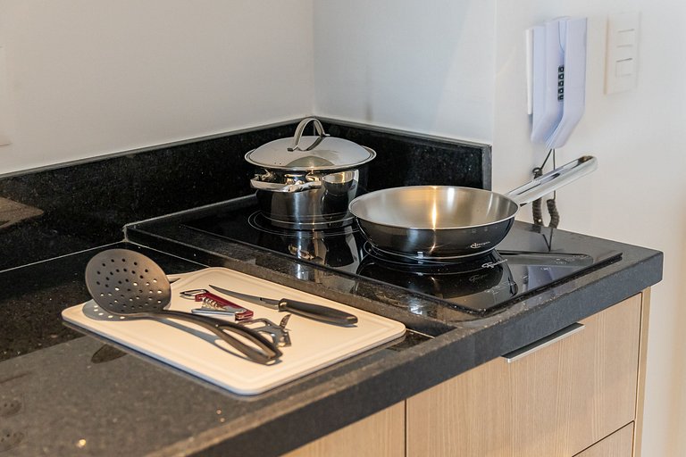 Charmoso studio C/varanda na Pompéia