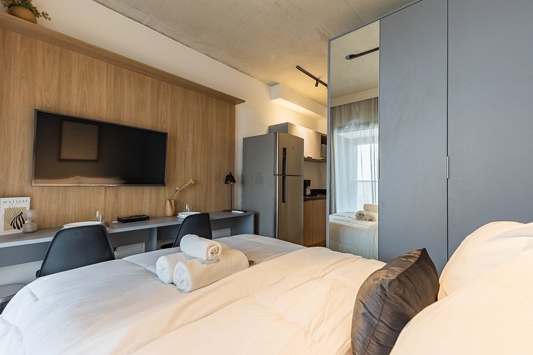 Charmoso studio C/varanda na Pompéia