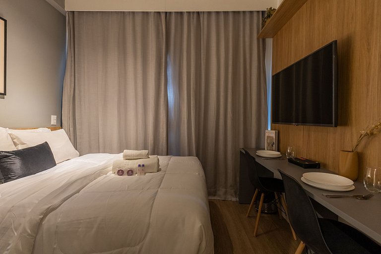 Charmoso studio C/varanda na Pompéia