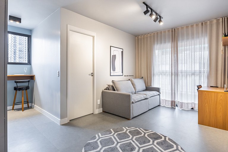 Belo apto de 2 dormitórios ao lado do Allianz