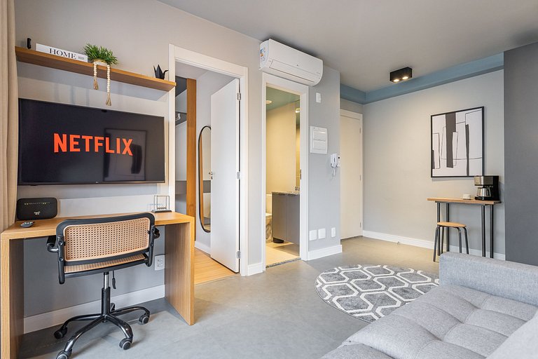 Belo apto de 2 dormitórios ao lado do Allianz