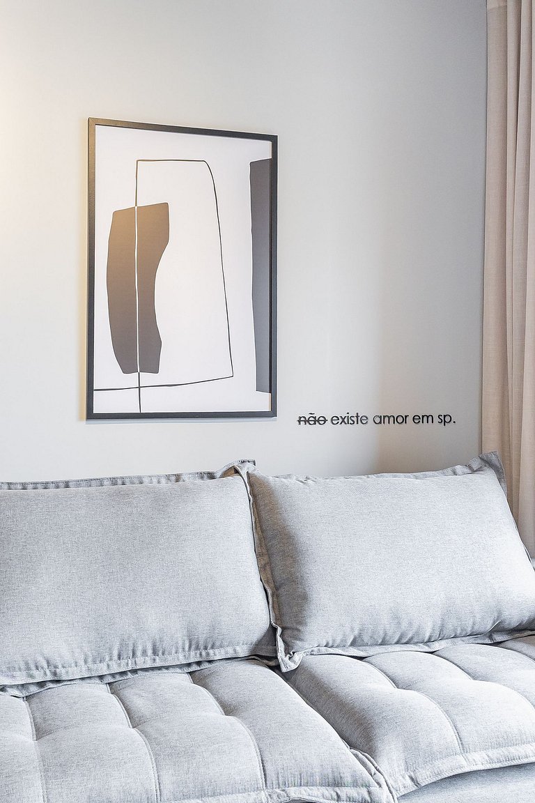 Belo apto de 2 dormitórios ao lado do Allianz