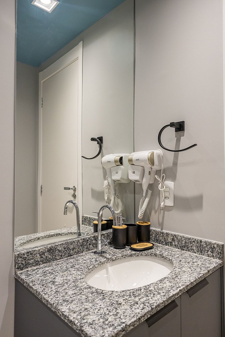 Belo apto de 2 dormitórios ao lado do Allianz