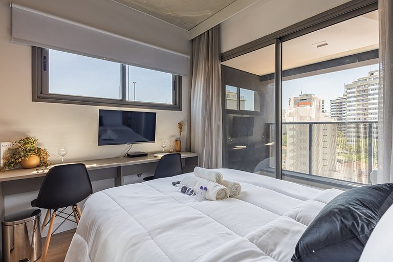 Charmoso studio C/varanda na Pompéia