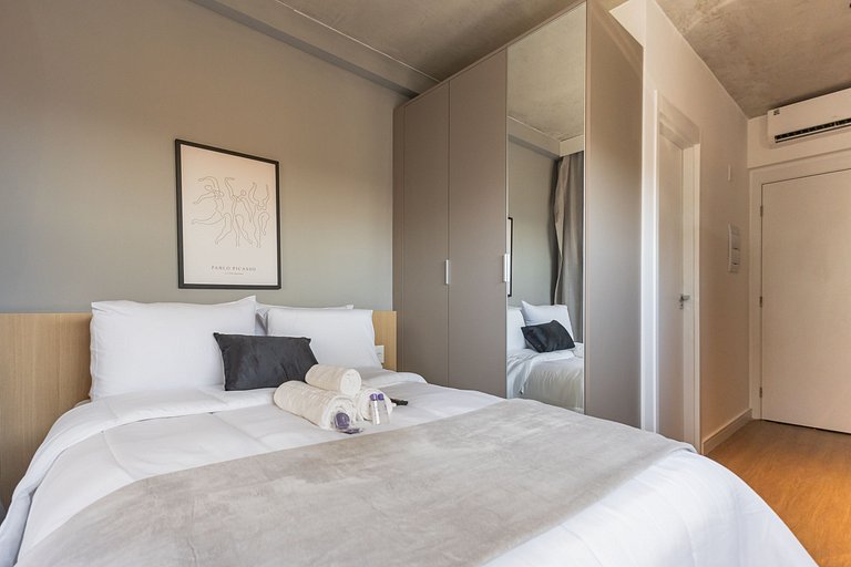 Charmoso studio C/varanda na Pompéia