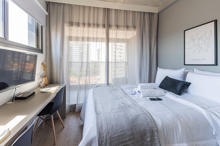 Charmoso studio C/varanda na Pompéia