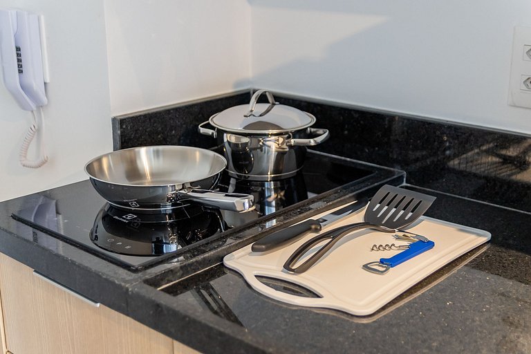 Charmoso studio C/varanda na Pompéia