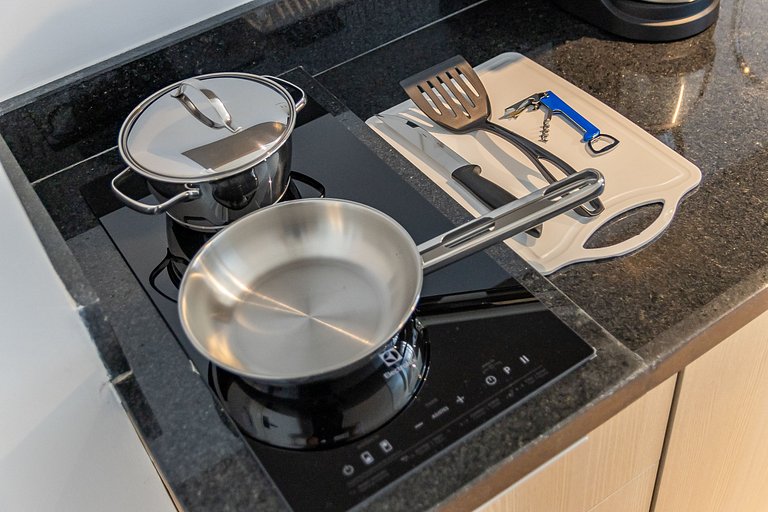 Charmoso studio C/varanda na Pompéia