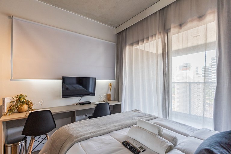 Charmoso studio C/varanda na Pompéia