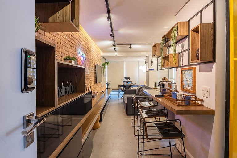 Belo apto C/vaga no coração da Consolação