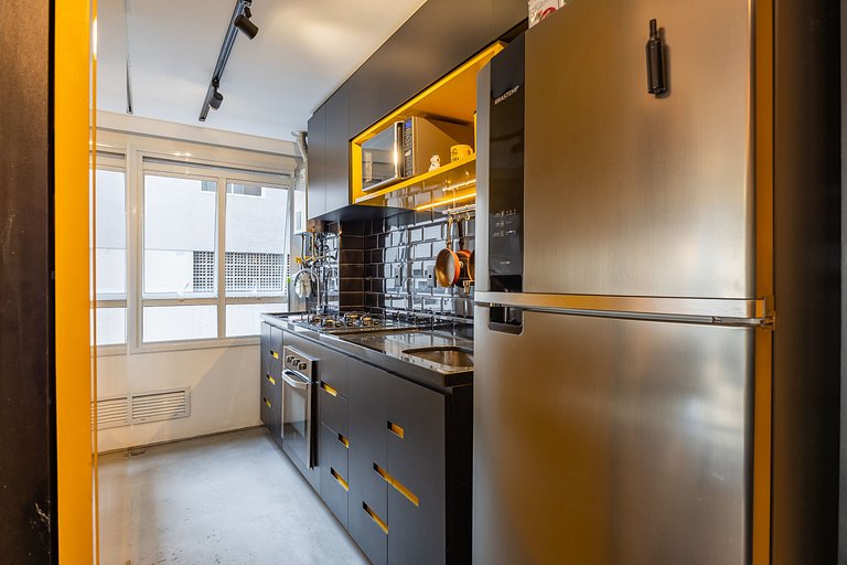 Belo apto C/vaga no coração da Consolação