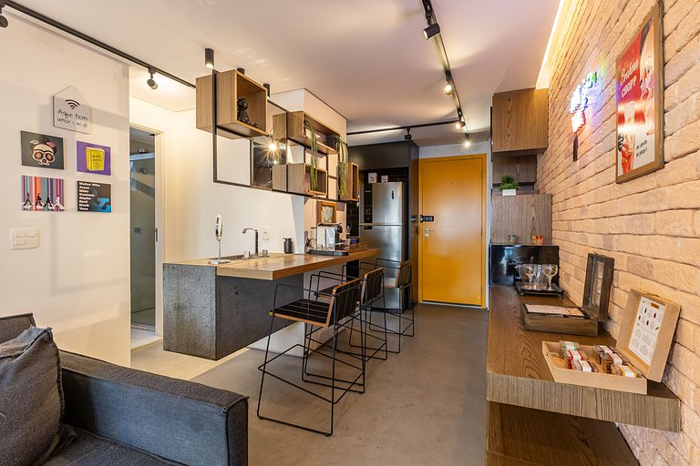 Belo apto C/vaga no coração da Consolação