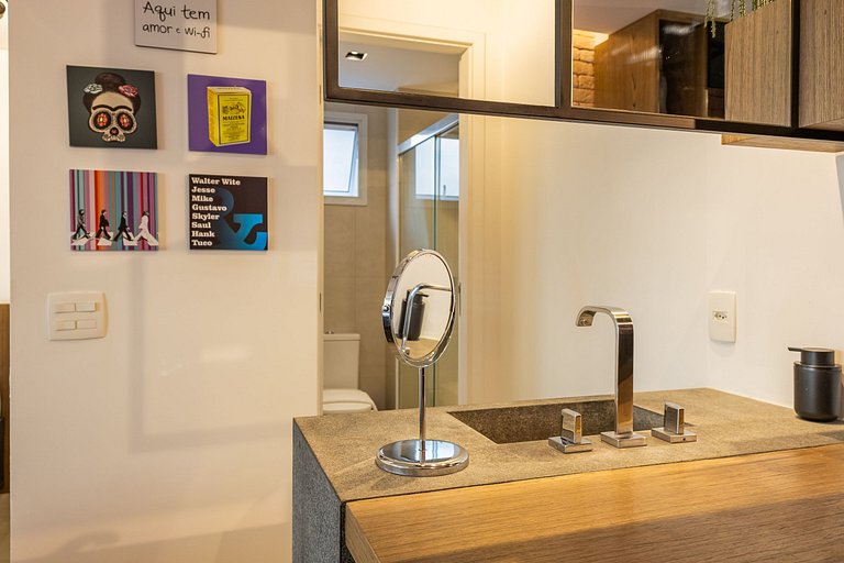 Belo apto C/vaga no coração da Consolação