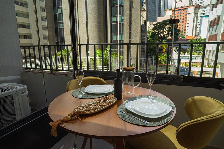 Belíssimo studio C/cama queen ao lado do Mackenzie