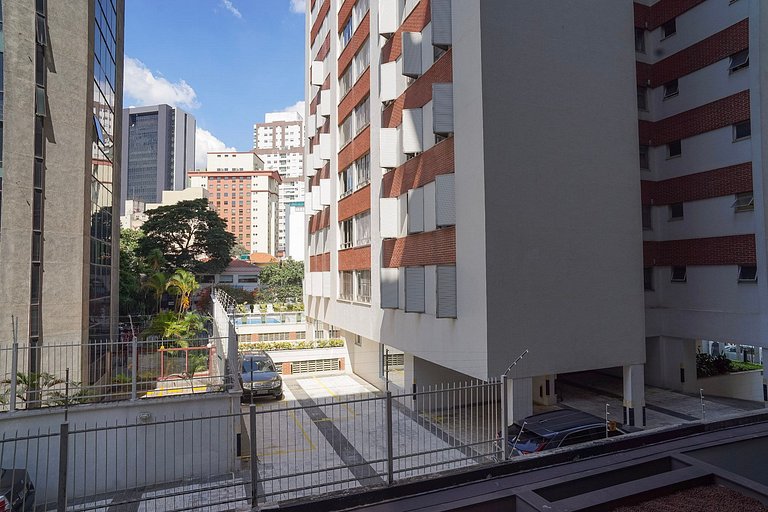 Belíssimo studio C/cama queen ao lado do Mackenzie