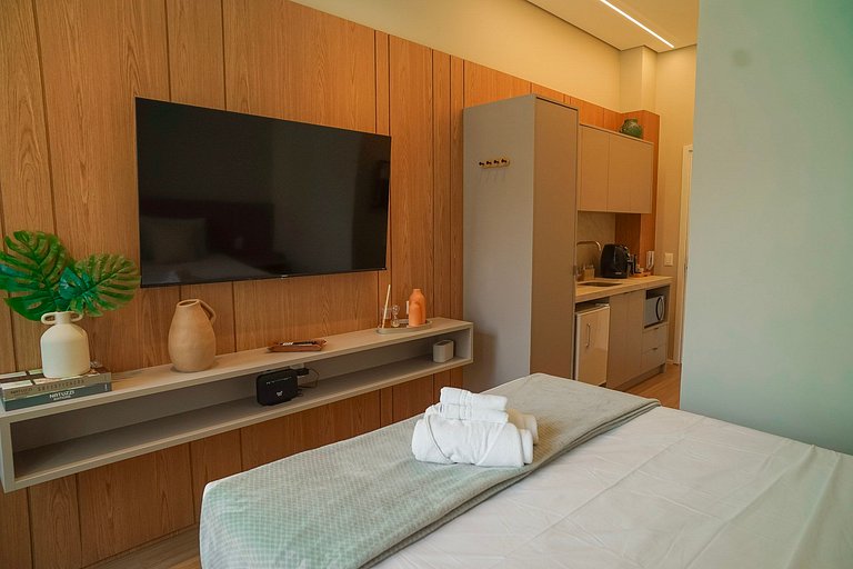 Belíssimo studio C/cama queen ao lado do Mackenzie