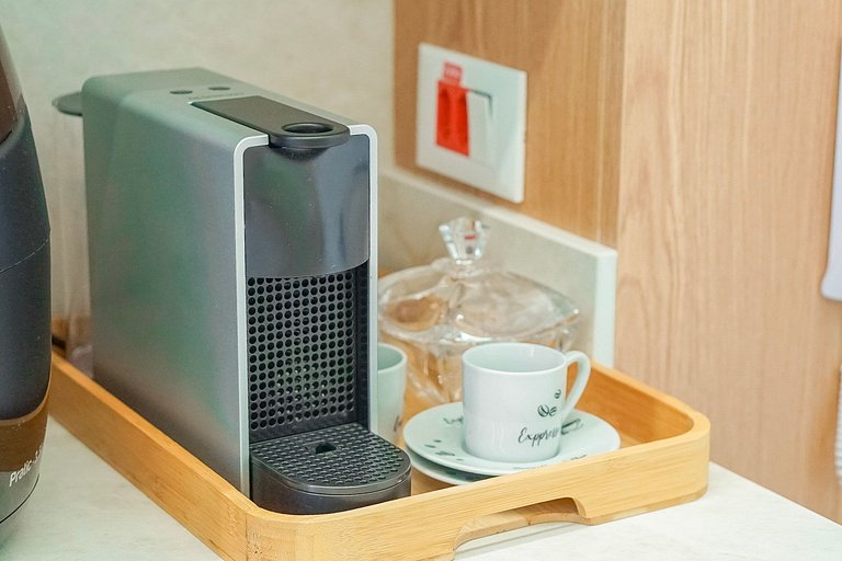 Belíssimo studio C/cama queen ao lado do Mackenzie