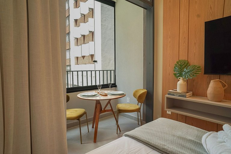 Belíssimo studio C/cama queen ao lado do Mackenzie