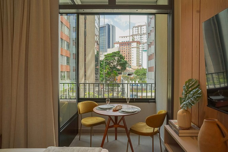 Belíssimo studio C/cama queen ao lado do Mackenzie