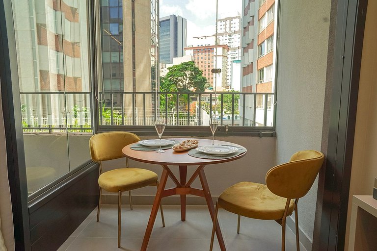 Belíssimo studio C/cama queen ao lado do Mackenzie