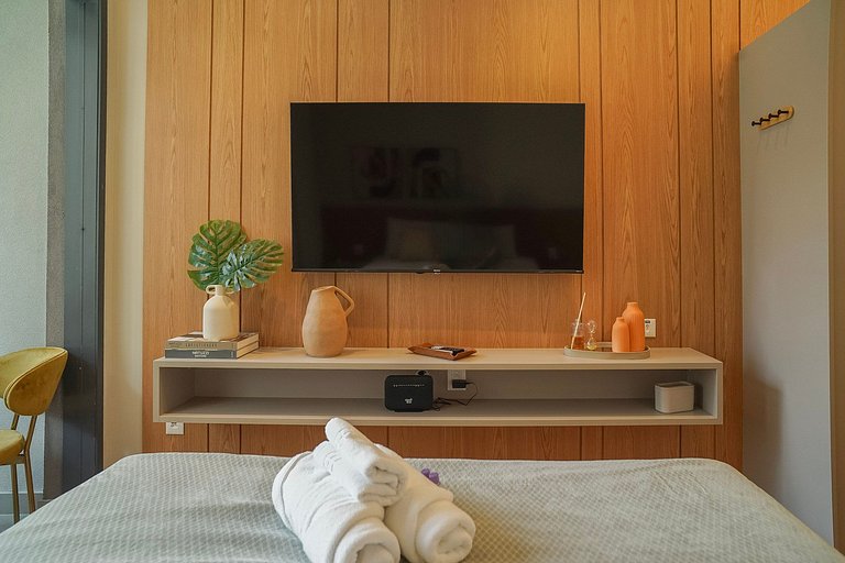 Belíssimo studio C/cama queen ao lado do Mackenzie