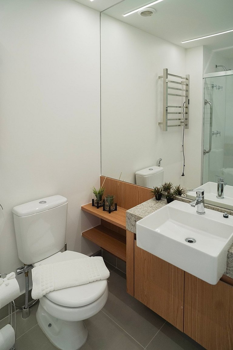 Belíssimo studio C/cama queen ao lado do Mackenzie