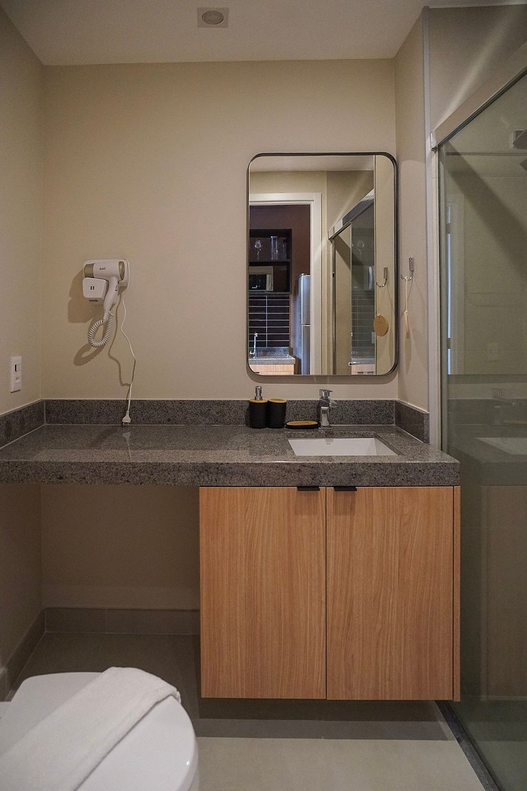 Belo studio ao lado do Allianz