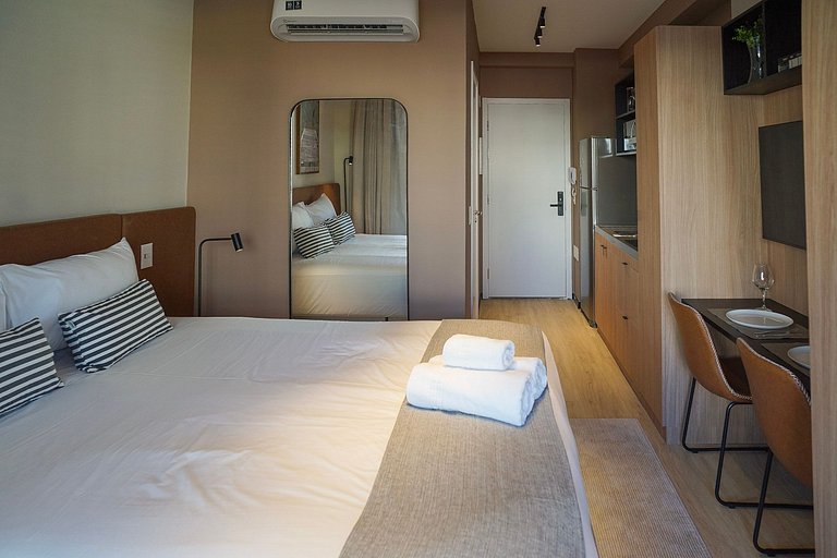 Belo studio ao lado do Allianz