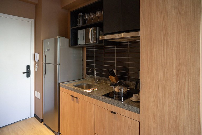 Belo studio ao lado do Allianz