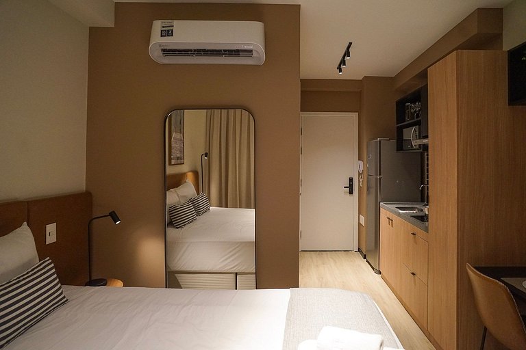 Belo studio ao lado do Allianz