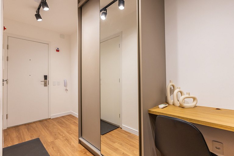 Belo studio no coração da Vila Olimpia