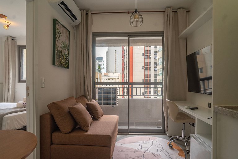Belo apartamento na Av. Santo Amaro