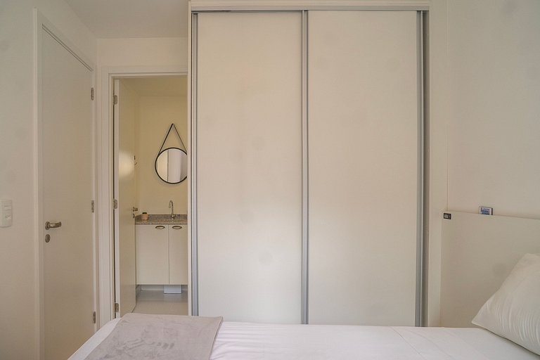 Belo apartamento na Av. Santo Amaro
