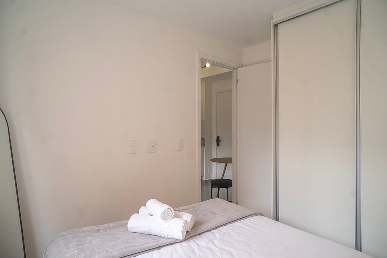 Belo apartamento na Av. Santo Amaro
