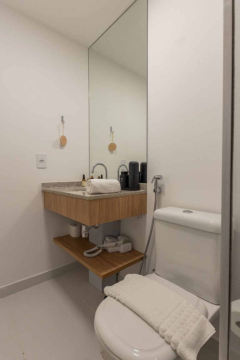 Belo studio C/varanda e piscina na Vila Mariana
